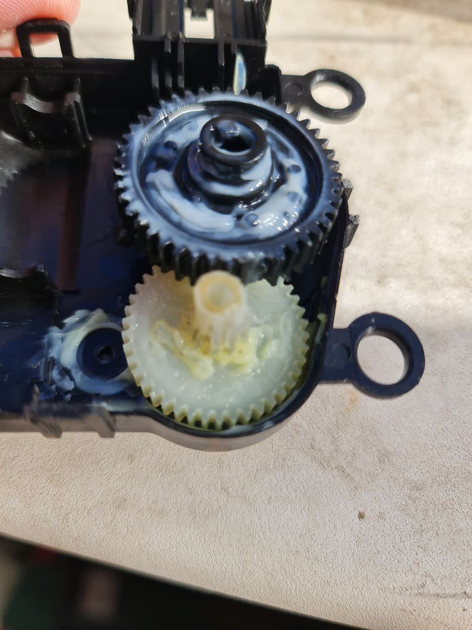 Mazda 6 replacement recirculation-flap motor, used as a direct substitute