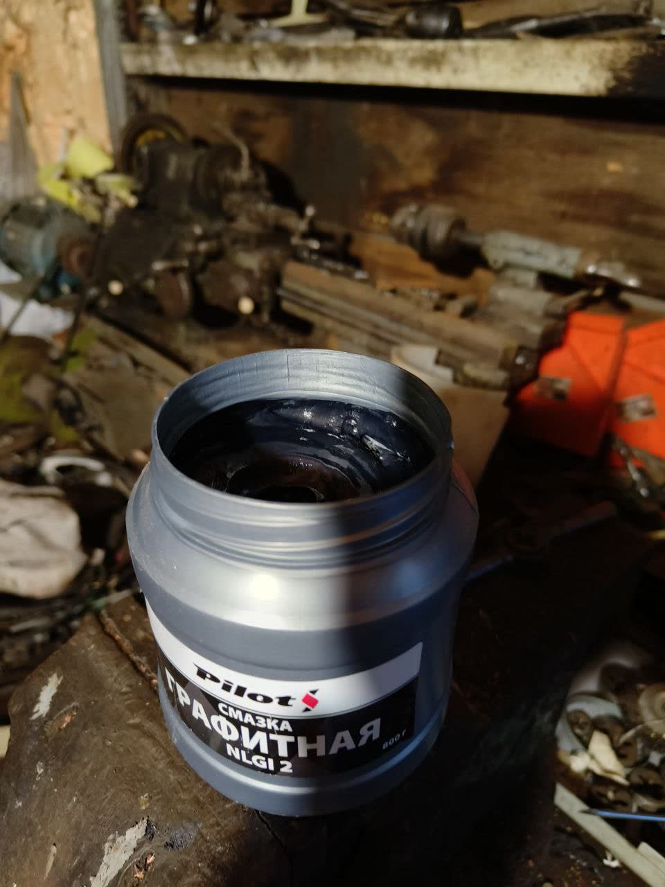 Applied silicone-based lubricant on door hinge/limiter