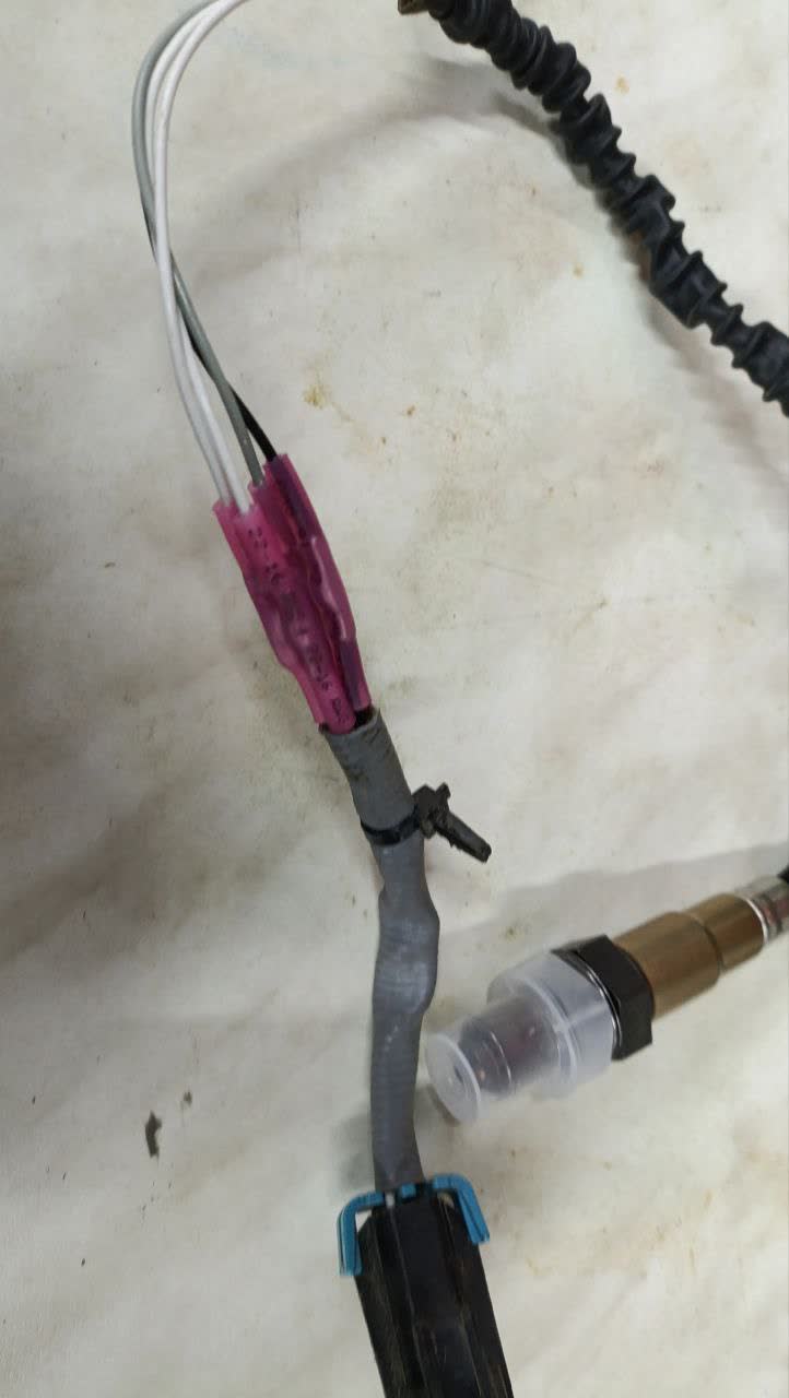VAZ/Lada replacement sensor with connector adapter