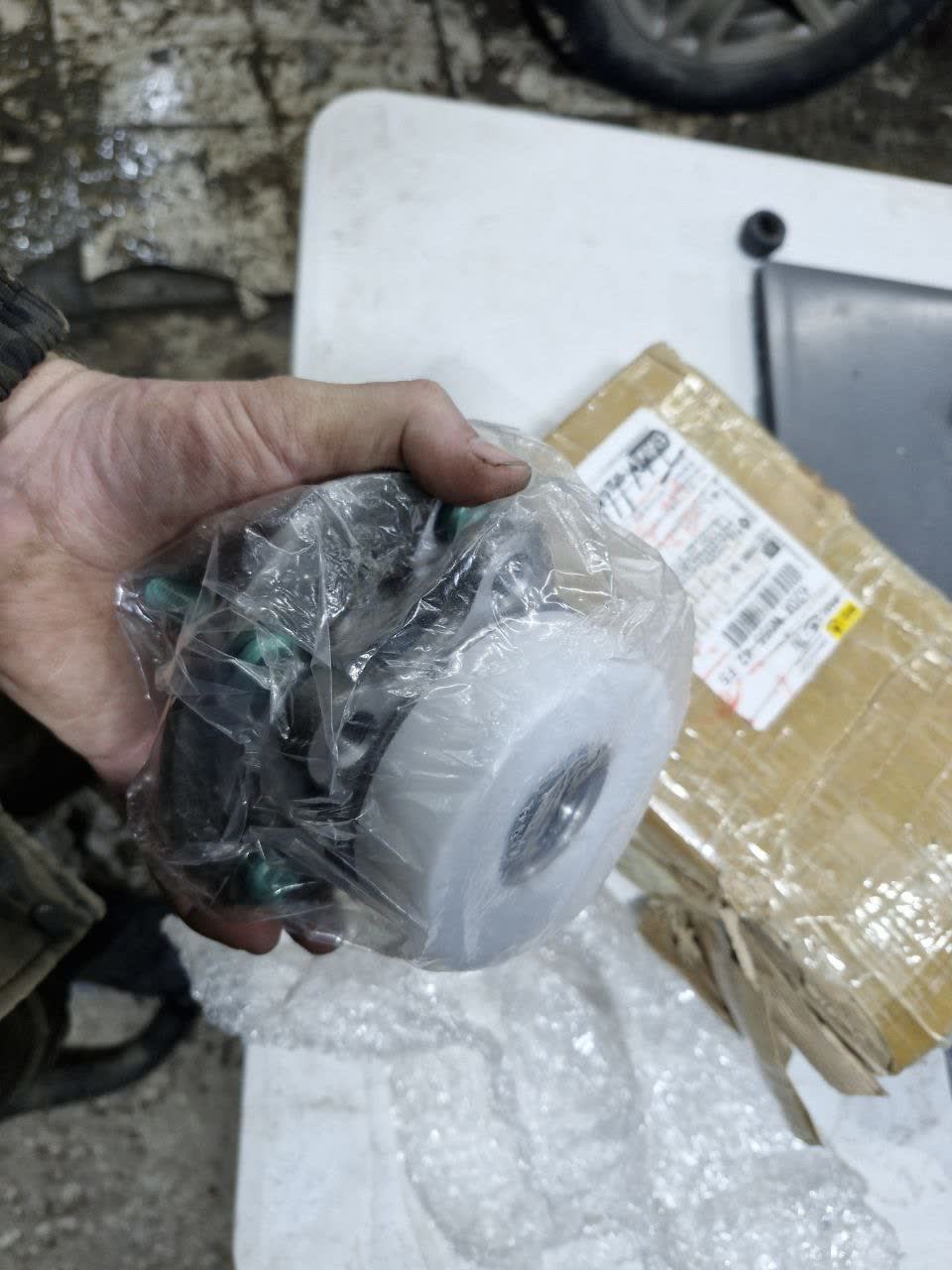 Hub assembly, additional photo