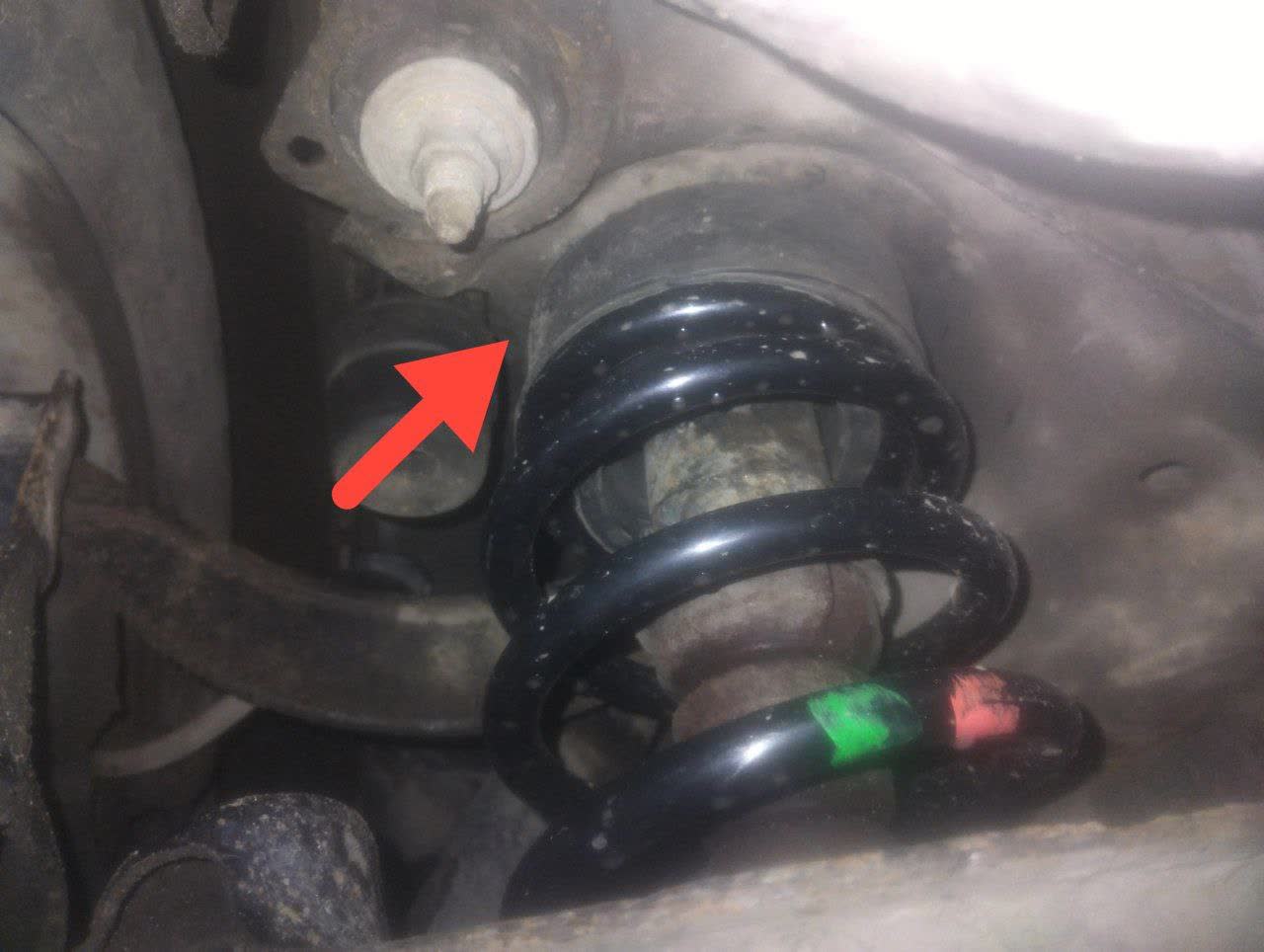 Mazda 6 GH rubber spring spacer installed under the rear spring