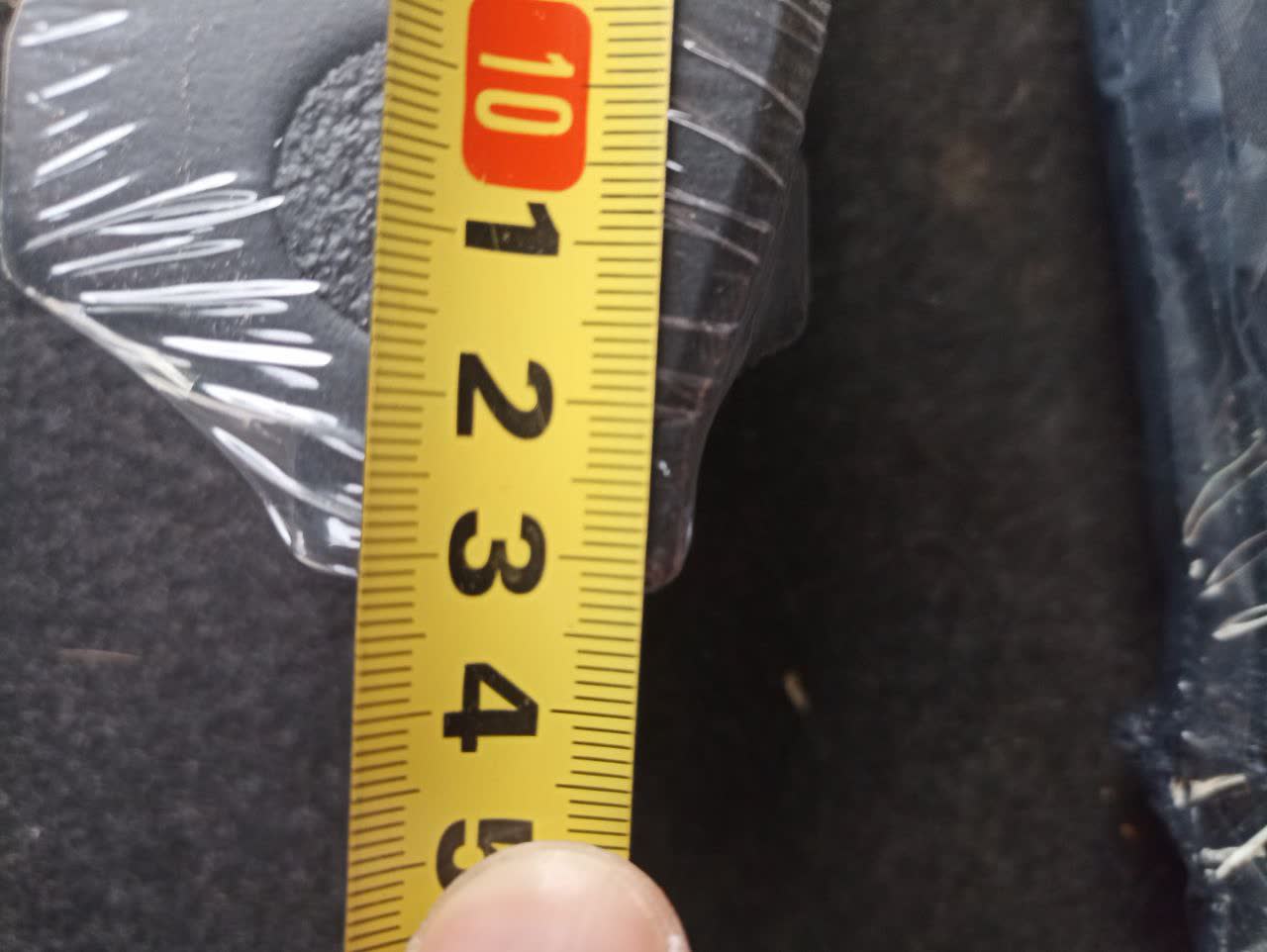 Additional photo of the same original brake pad packaging