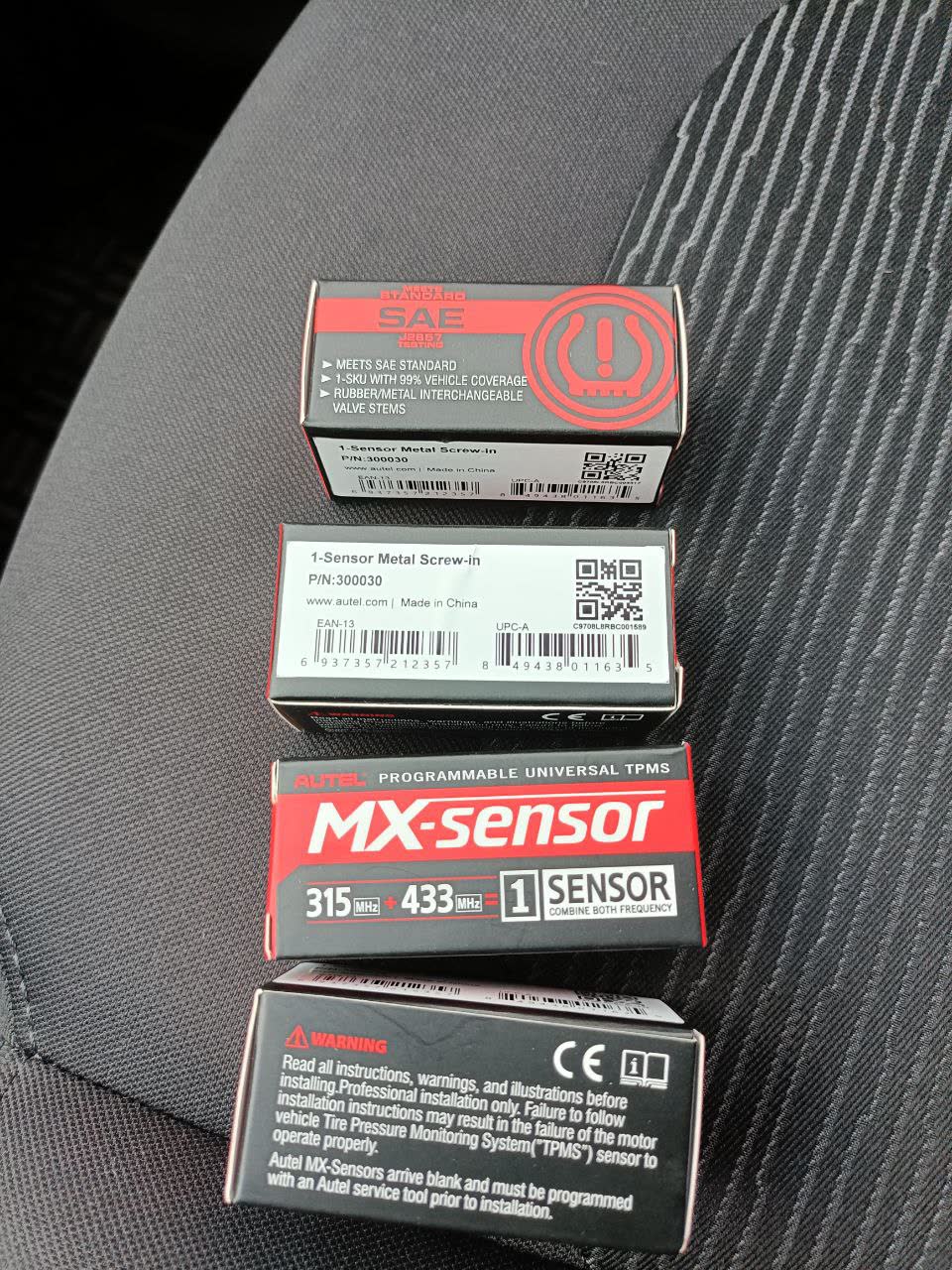 Universal TPMS sensor programmed with an Autel tool for winter wheels