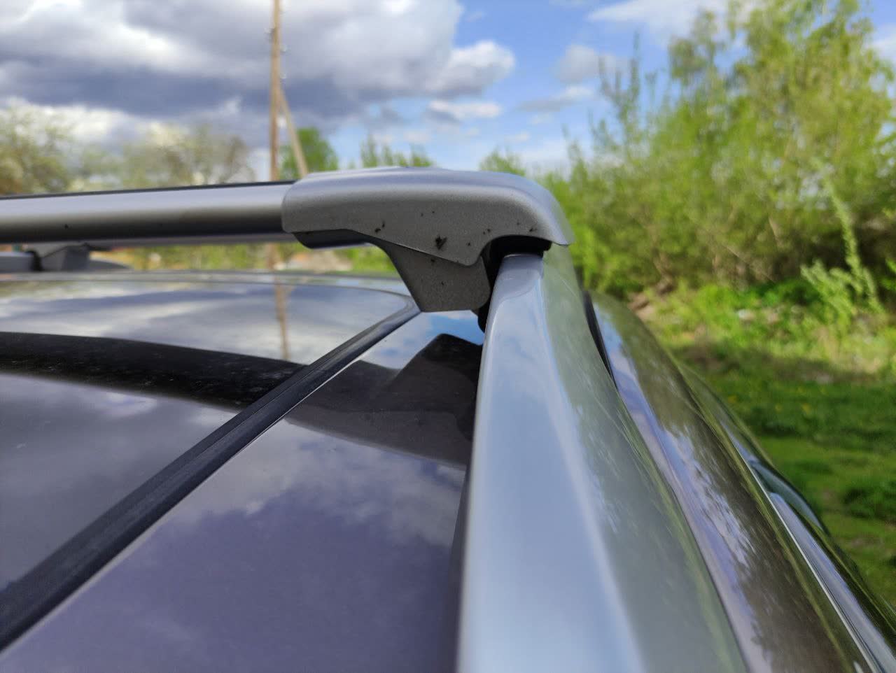 Finished cargo rack fitment on X80 roof rails