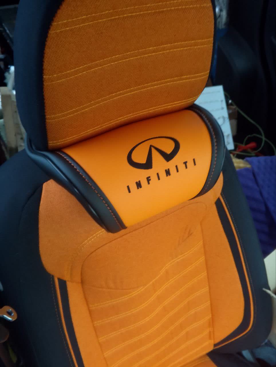 Ventilated seat cushion with USB fan and mesh insert