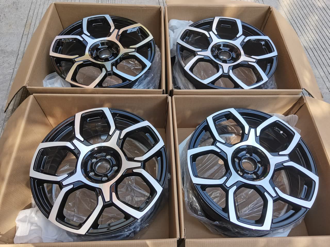 Replay-brand replica wheel package delivered from China