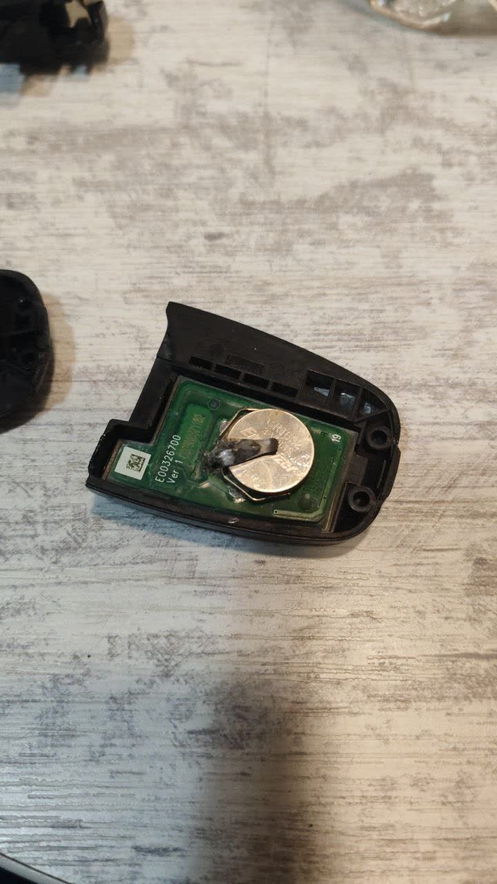 StarLine fob circuit board photo related to battery-drain troubleshooting