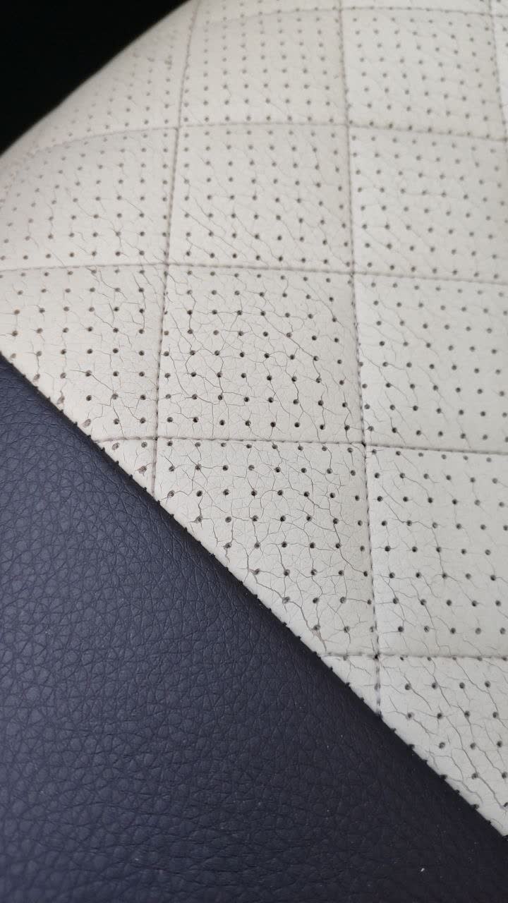 Photo of window marks showing condition and wear pattern