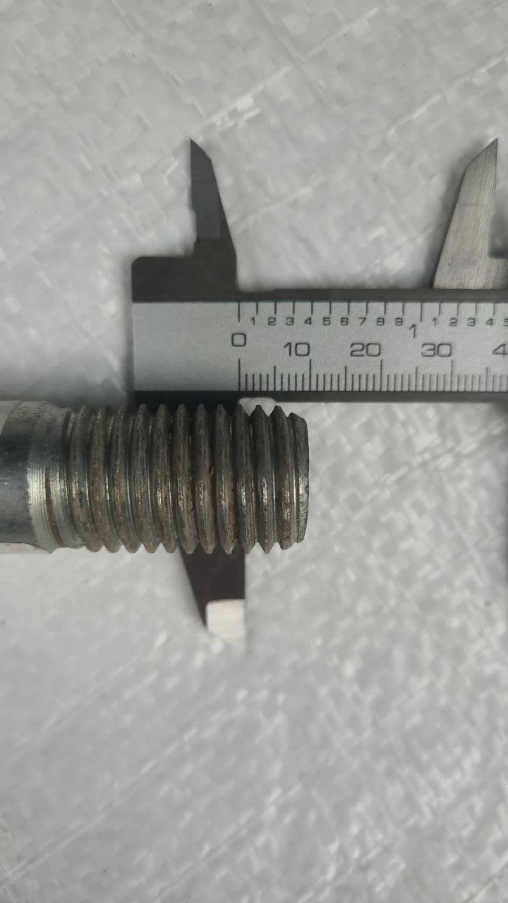 Towing hook photo, additional detail