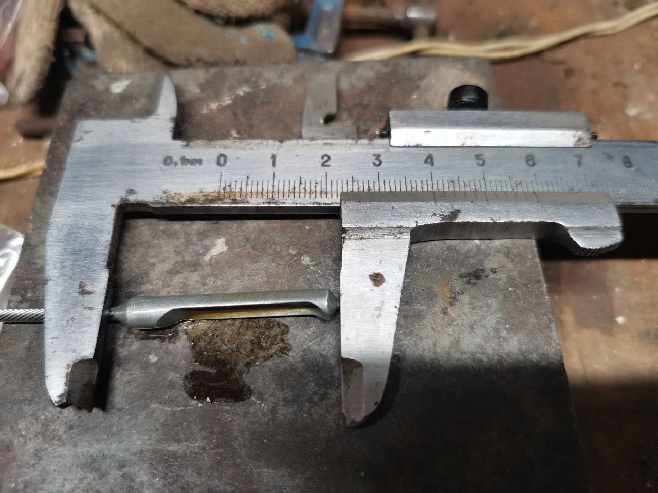 Second photo confirming dipstick measurement