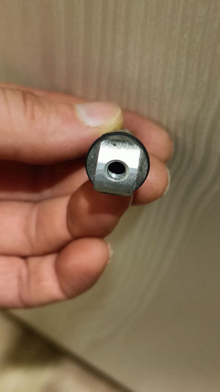 Photo of TPMS valve+sensor assembly, alternate angle