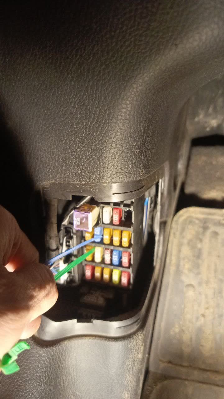 Photo of cabin power outlet/cigarette lighter location (shares fuse-block logic with trunk outlet)