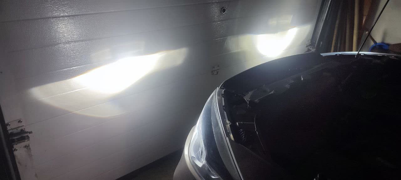 Before/after comparison: old incandescent vs. new 360° LED backup light