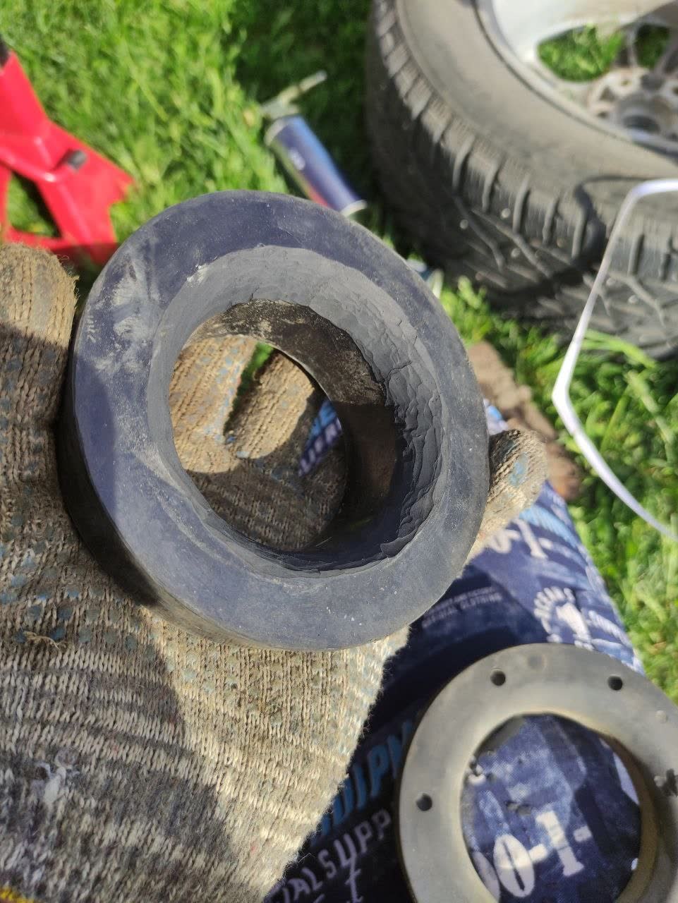 Second view of the trimmed PTFE rear spacer and the clearance issue it addresses