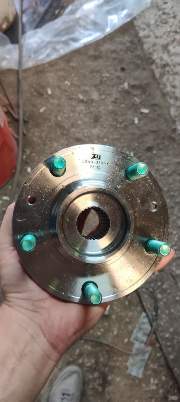 Installed CV joints/hubs with the polyurethane Largus dust boot fitted, demonstrating the fitment and rigidity difference vs. rubber