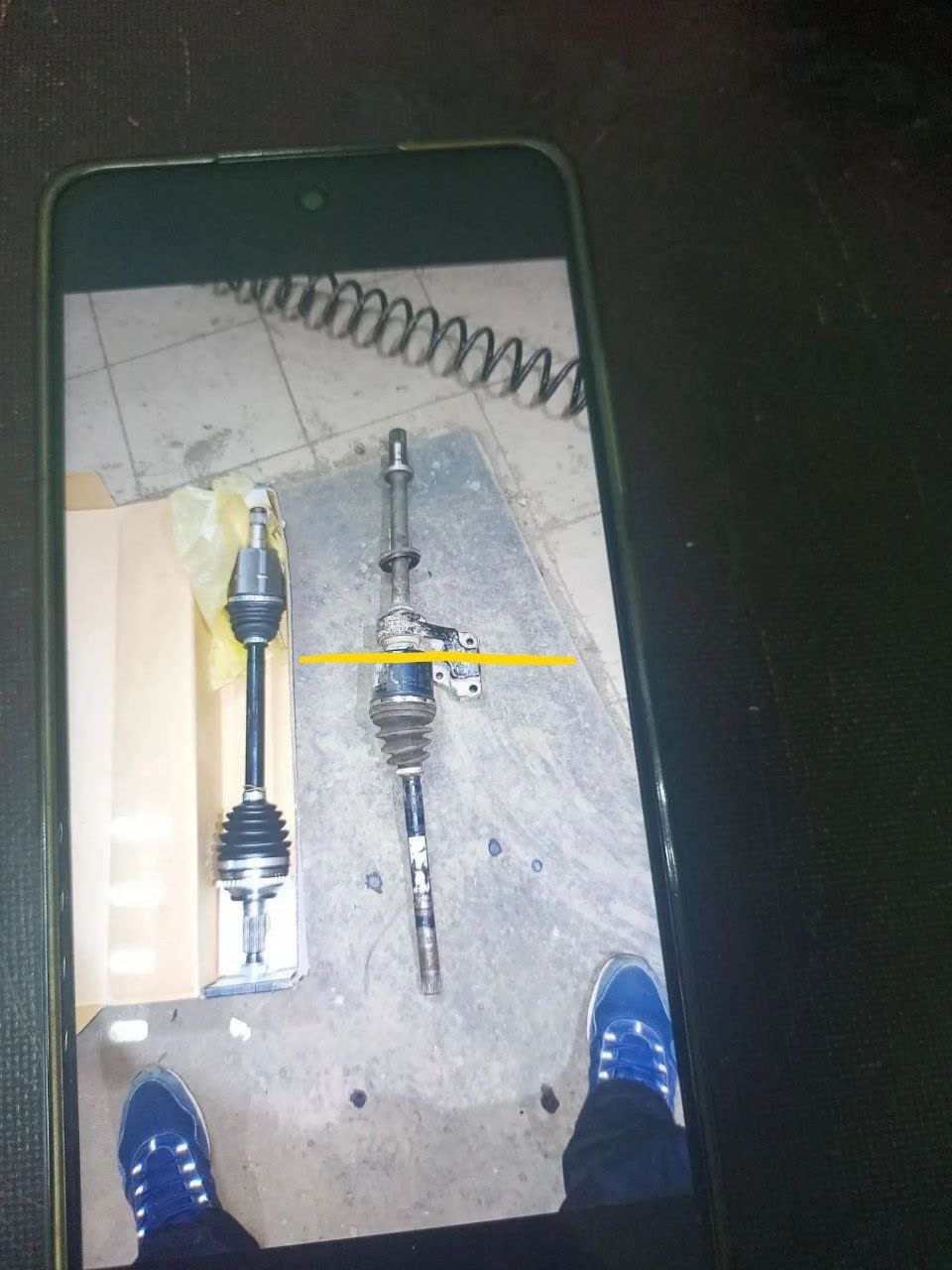 Additional photo from the CV-joint teardown/inspection discussion