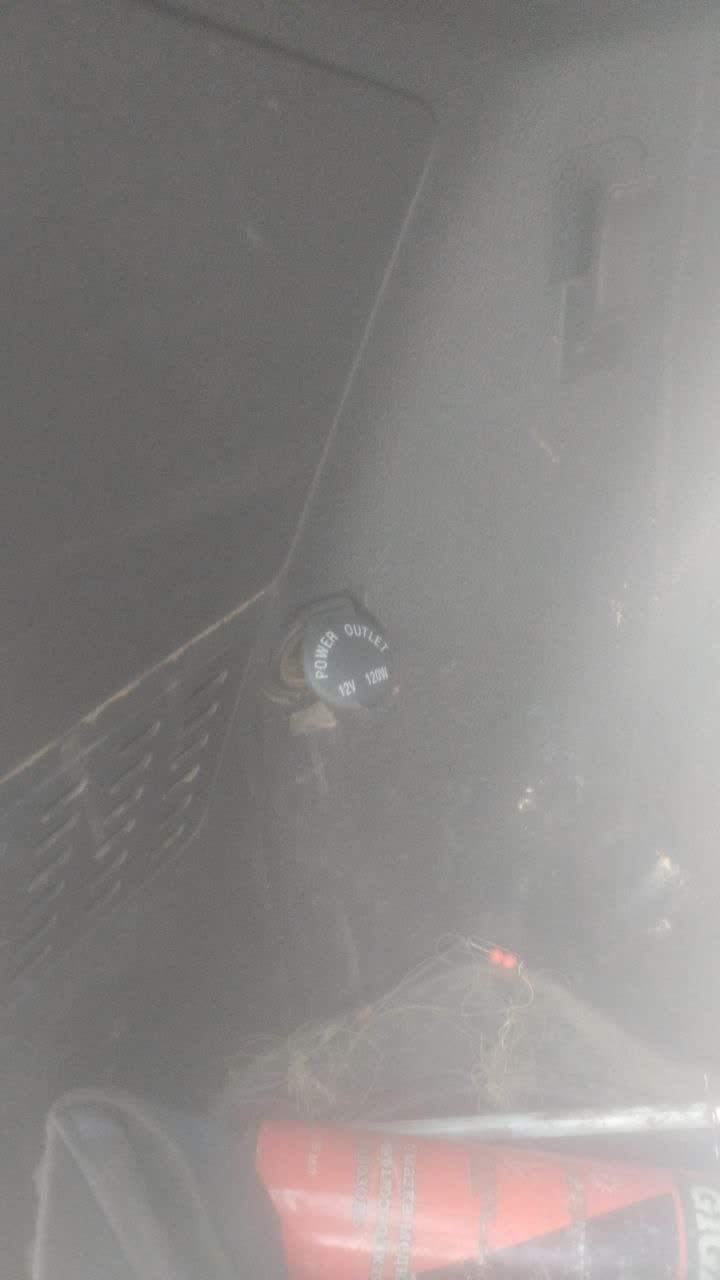 Photo showing the restyle-model fuse box location